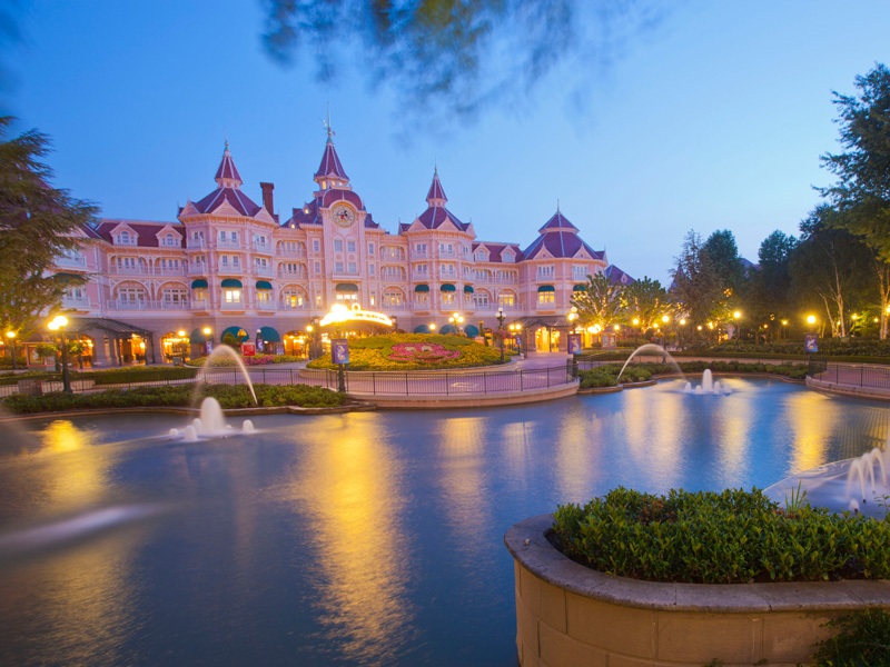 Disneyland® Hotel | Disneyland Paris Hotels