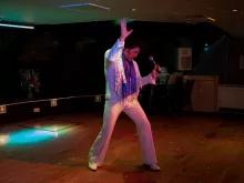 Elvis-impersonator
