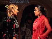 women-flamenco-dancing