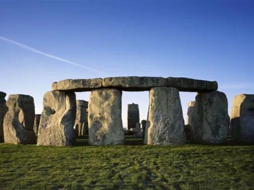 circle-of-stonehenge