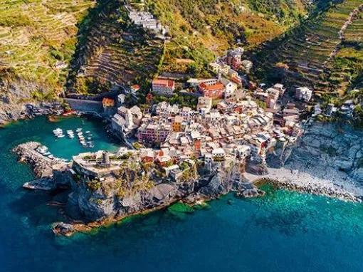 birds-eye-view-of-cinque-terre