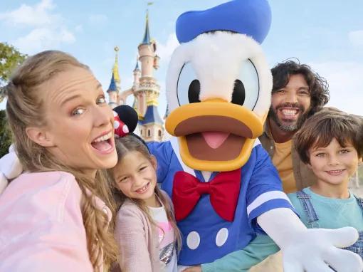 Donald & Family at DLP