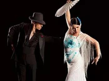 flamenco-dancers